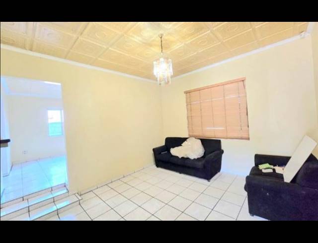 4 BEDROOM HOUSE FOR SALE IN ARBORETUM